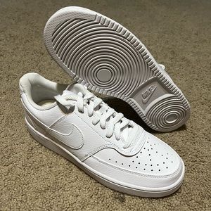 Nike Court Vision Low